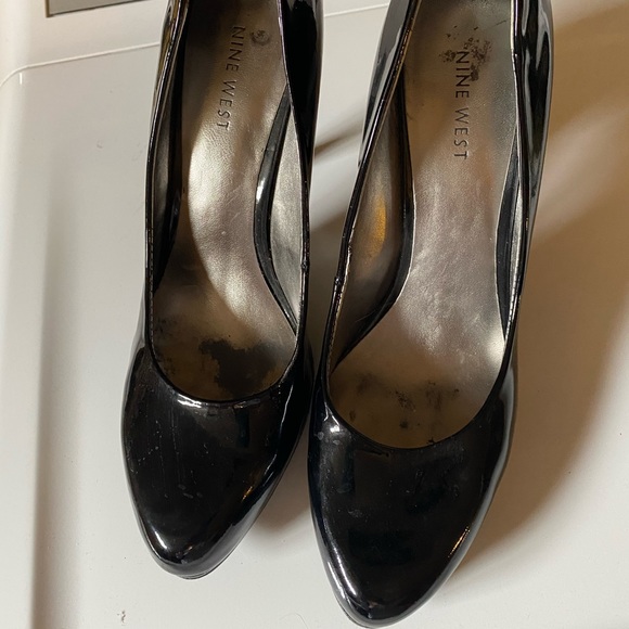 Shiny heels - Picture 2 of 5